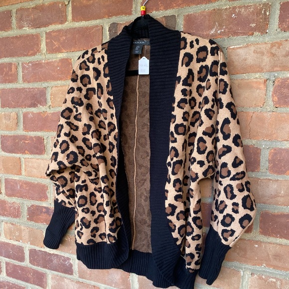 Tahari Leopard Print Cardigan - Picture 2 of 3